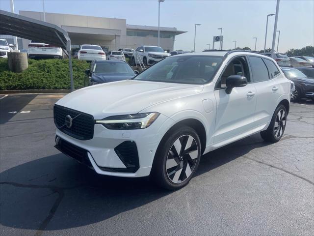 new 2025 Volvo XC60 Plug-In Hybrid car