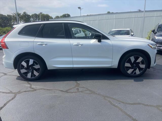 new 2025 Volvo XC60 Plug-In Hybrid car