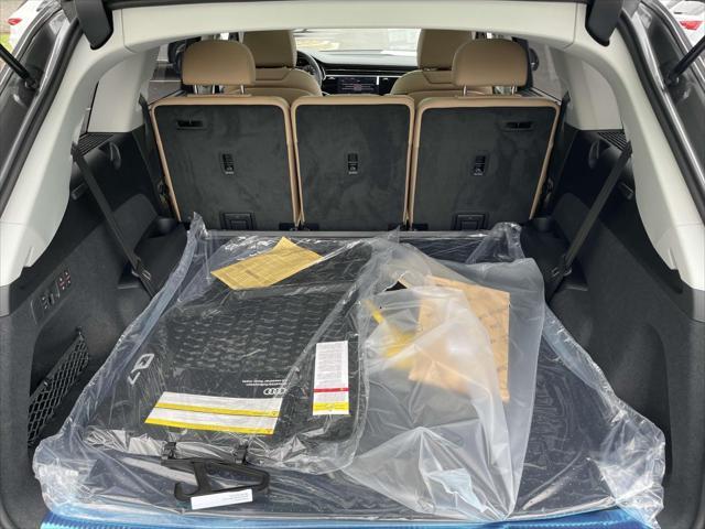 new 2025 Audi Q7 car, priced at $81,770