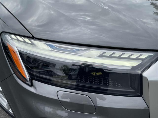 new 2025 Audi Q7 car, priced at $81,770