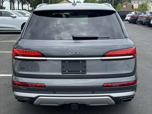 new 2025 Audi Q7 car, priced at $81,770