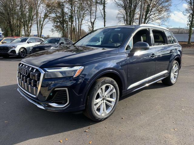 new 2025 Audi Q7 car, priced at $65,455