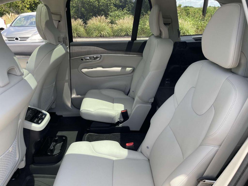 new 2025 Volvo XC90 car, priced at $67,997