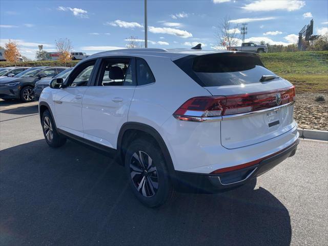 new 2025 Volkswagen Atlas Cross Sport car, priced at $39,316