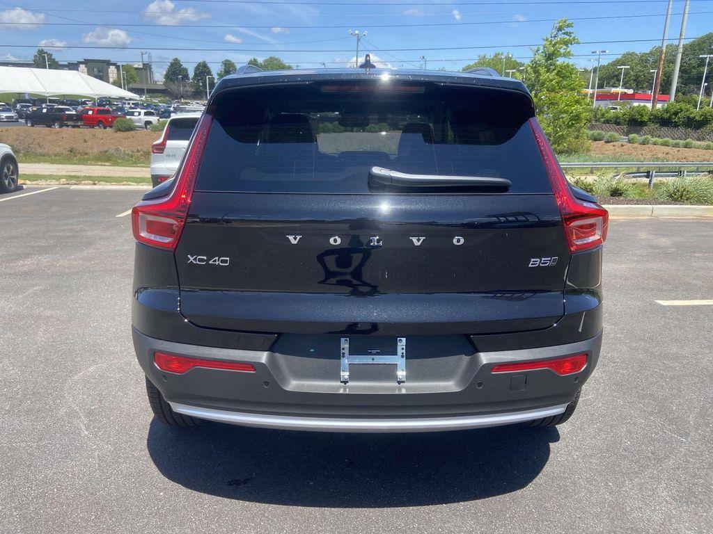 new 2025 Volvo XC40 car, priced at $52,015