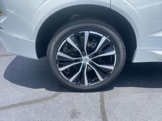 new 2025 Volvo XC60 car, priced at $55,360
