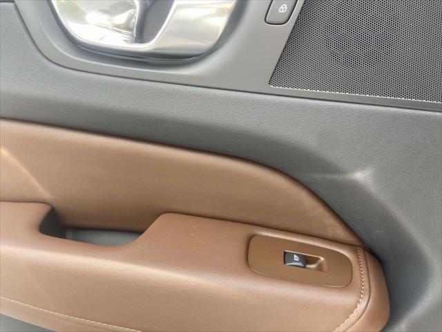new 2025 Volvo XC60 car, priced at $55,360