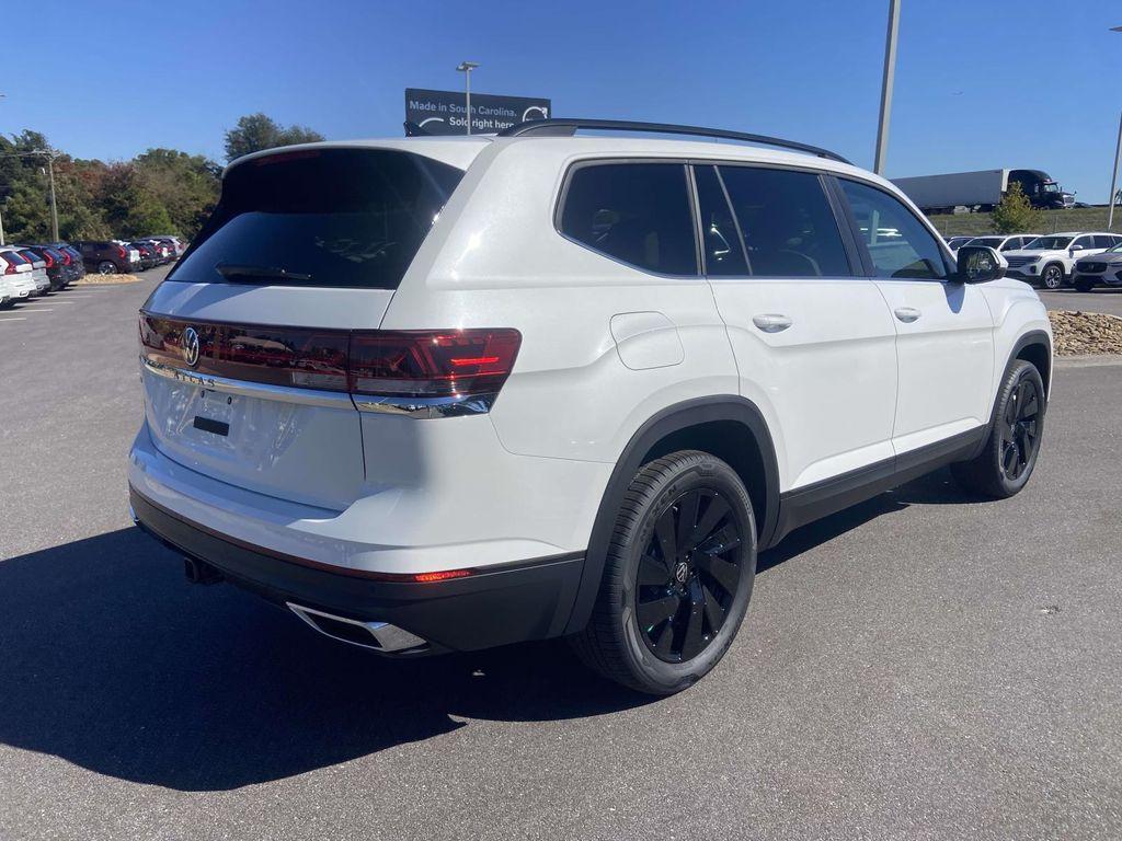 new 2026 Volkswagen Atlas car, priced at $48,446