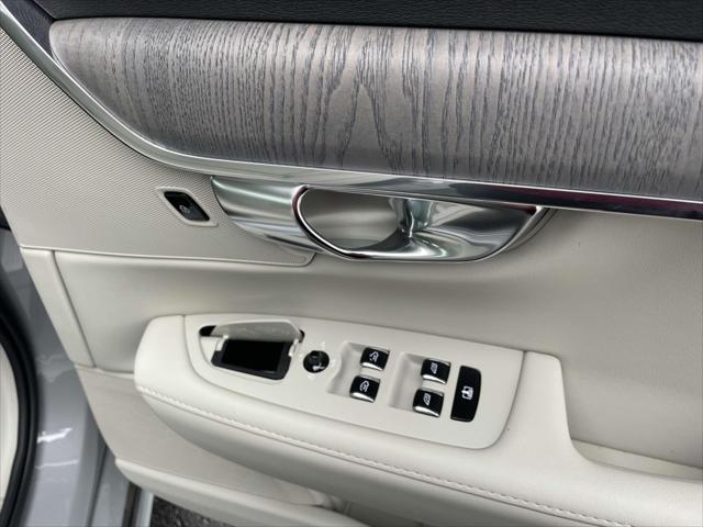 new 2025 Volvo S90 car, priced at $60,295