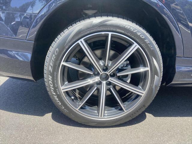 new 2025 Audi Q7 car, priced at $71,790