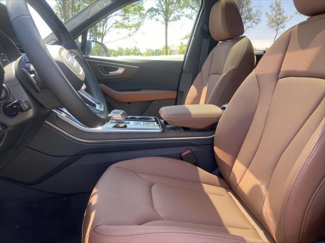 new 2025 Audi Q7 car, priced at $71,790
