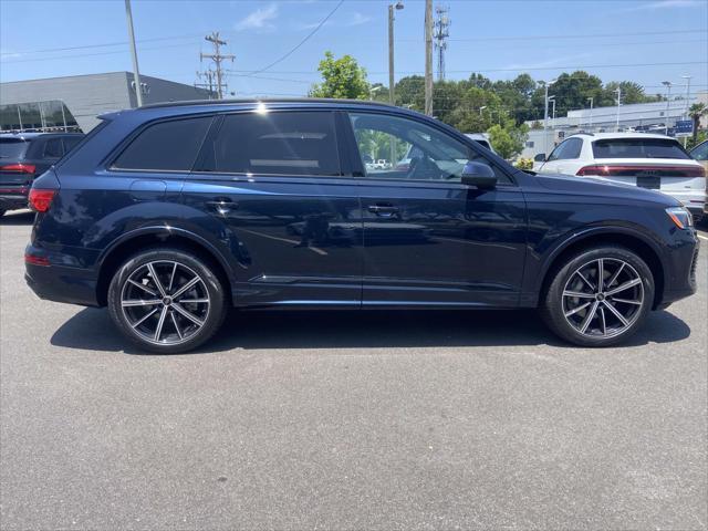 new 2025 Audi Q7 car, priced at $71,790