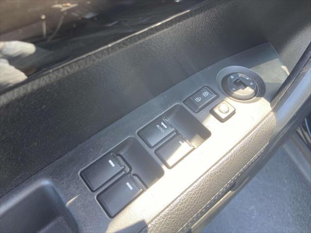 used 2013 Kia Sorento car, priced at $8,999