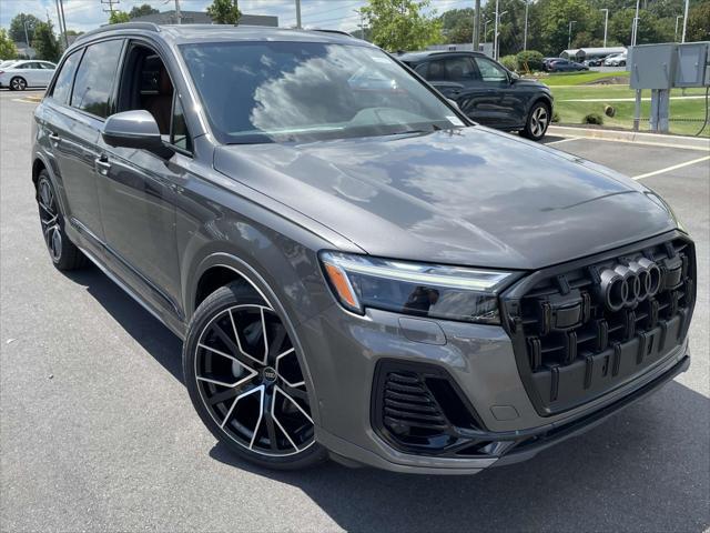 new 2025 Audi Q7 car, priced at $77,890