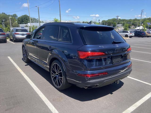 new 2025 Audi Q7 car, priced at $78,070