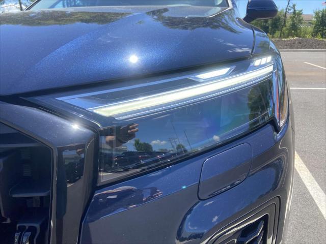 new 2025 Audi Q7 car, priced at $78,070