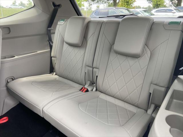 new 2025 Volkswagen Atlas car, priced at $55,680