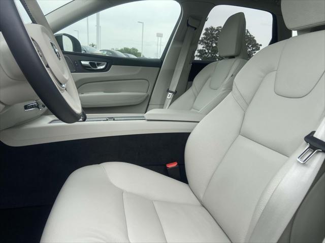 new 2025 Volvo XC60 Plug-In Hybrid car