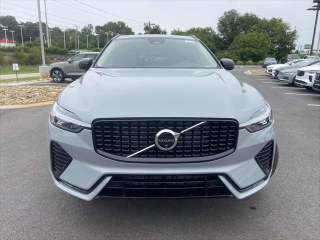 new 2025 Volvo XC60 car, priced at $53,745