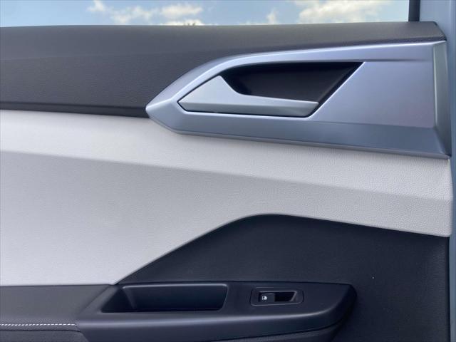 new 2025 Volkswagen Taos car, priced at $30,021