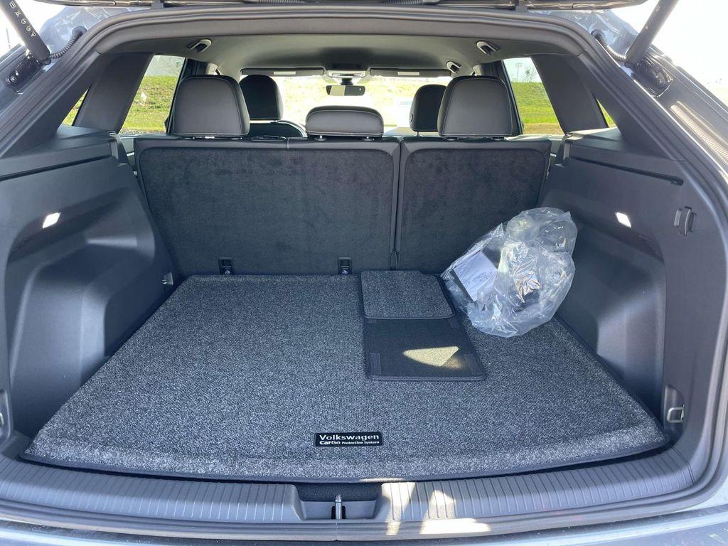 new 2025 Volkswagen Atlas Cross Sport car, priced at $43,764