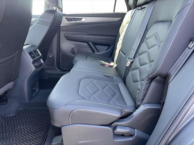 new 2025 Volkswagen Atlas Cross Sport car, priced at $45,321