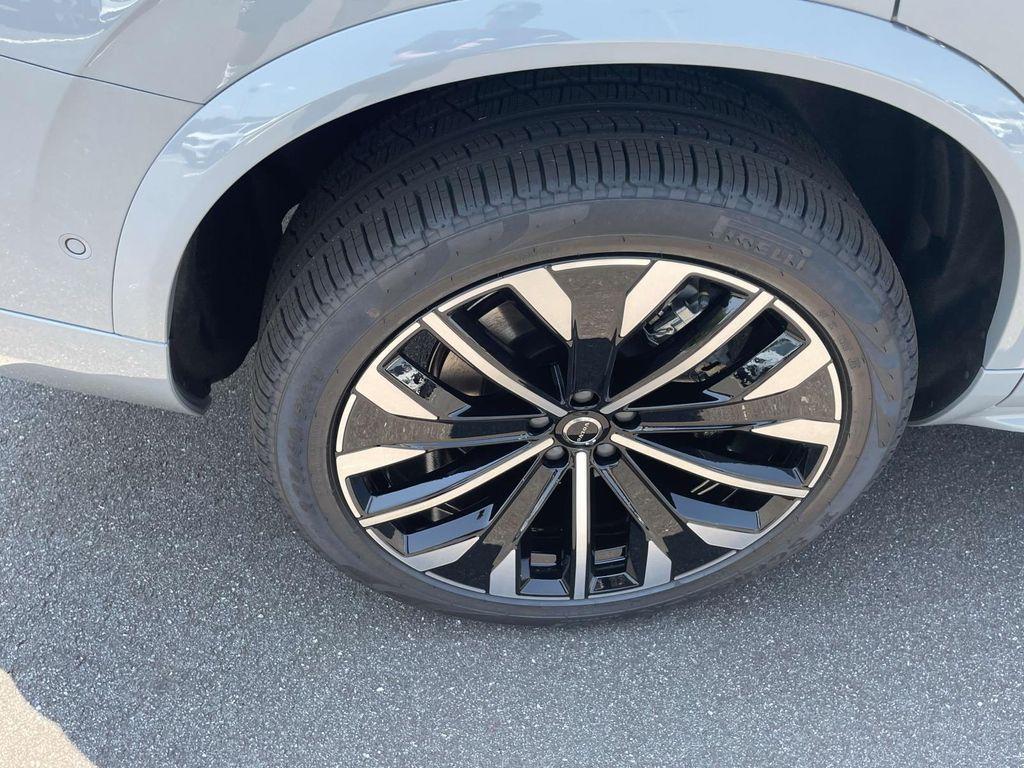 new 2026 Volvo XC90 car, priced at $71,825