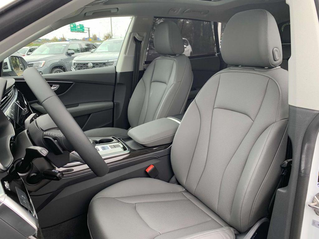 new 2025 Audi Q8 car, priced at $77,882