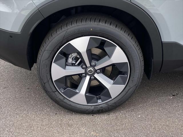 new 2025 Volvo XC40 car, priced at $48,335