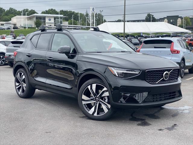 new 2025 Volvo XC40 car, priced at $52,255