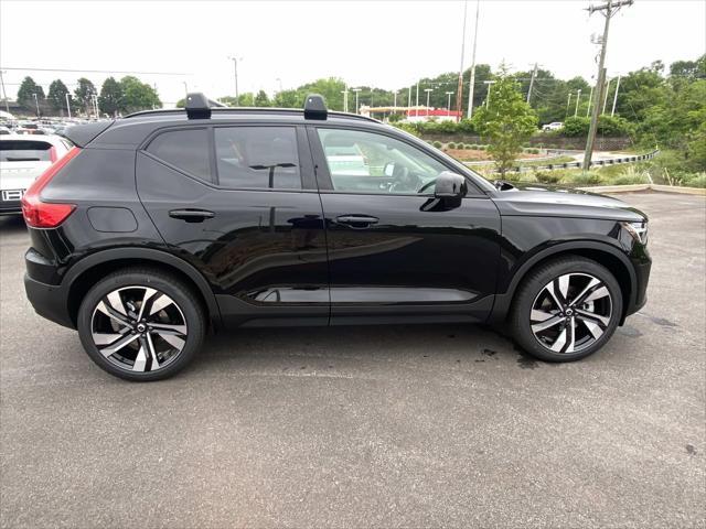 new 2025 Volvo XC40 car, priced at $52,255