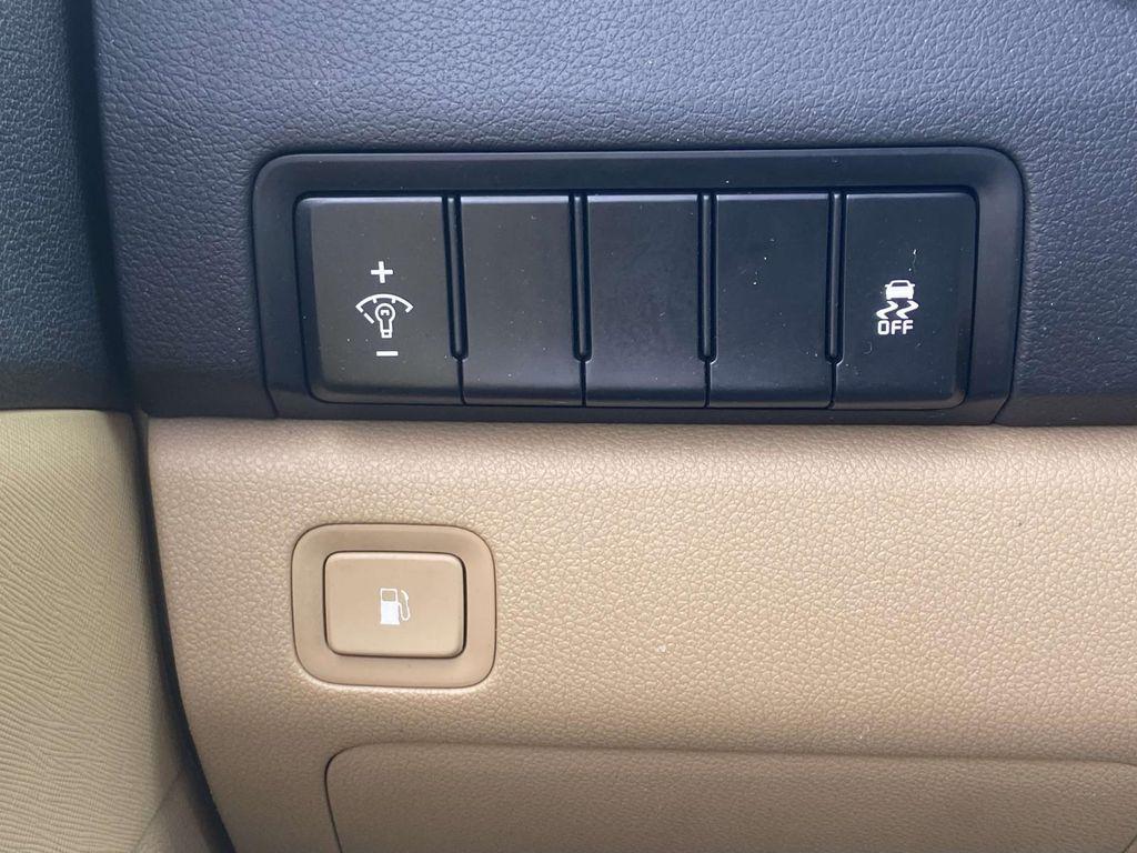 used 2015 Kia Sedona car, priced at $4,995