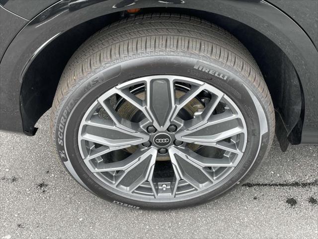new 2025 Audi Q5 car, priced at $60,975