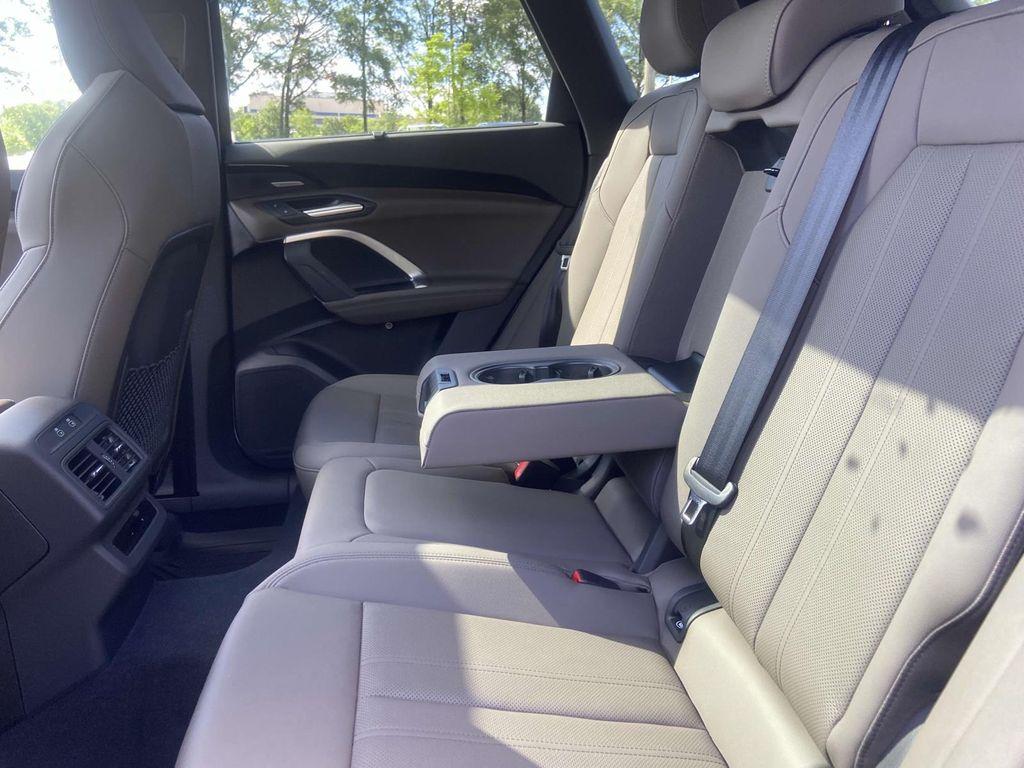 new 2025 Audi Q5 car, priced at $61,300