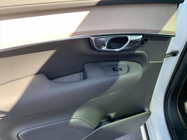 new 2025 Volvo XC90 car
