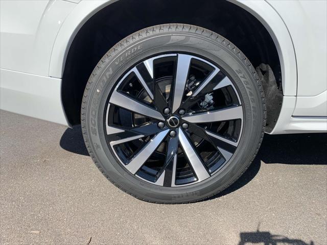 new 2025 Volvo XC90 car