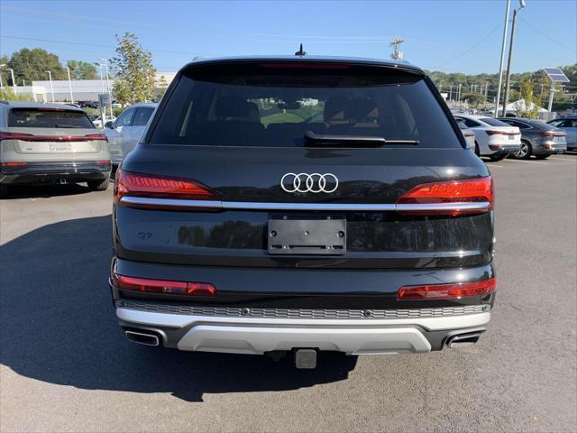 new 2025 Audi Q7 car, priced at $75,800