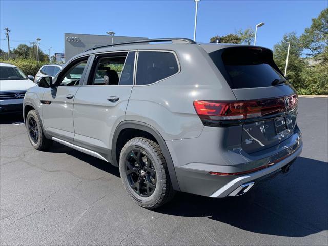 new 2025 Volkswagen Atlas car, priced at $49,931