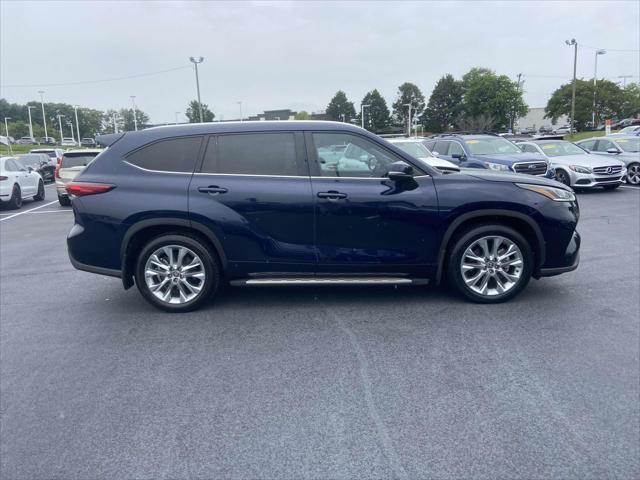 used 2022 Toyota Highlander car, priced at $39,599