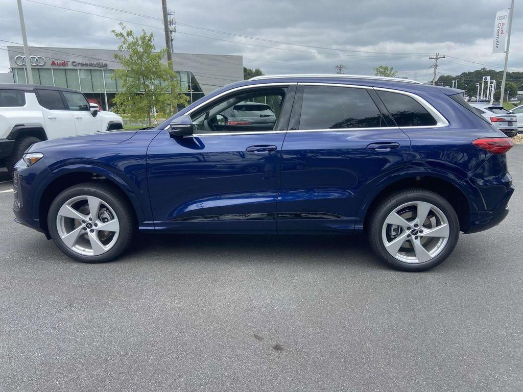 new 2025 Audi Q5 car, priced at $60,340