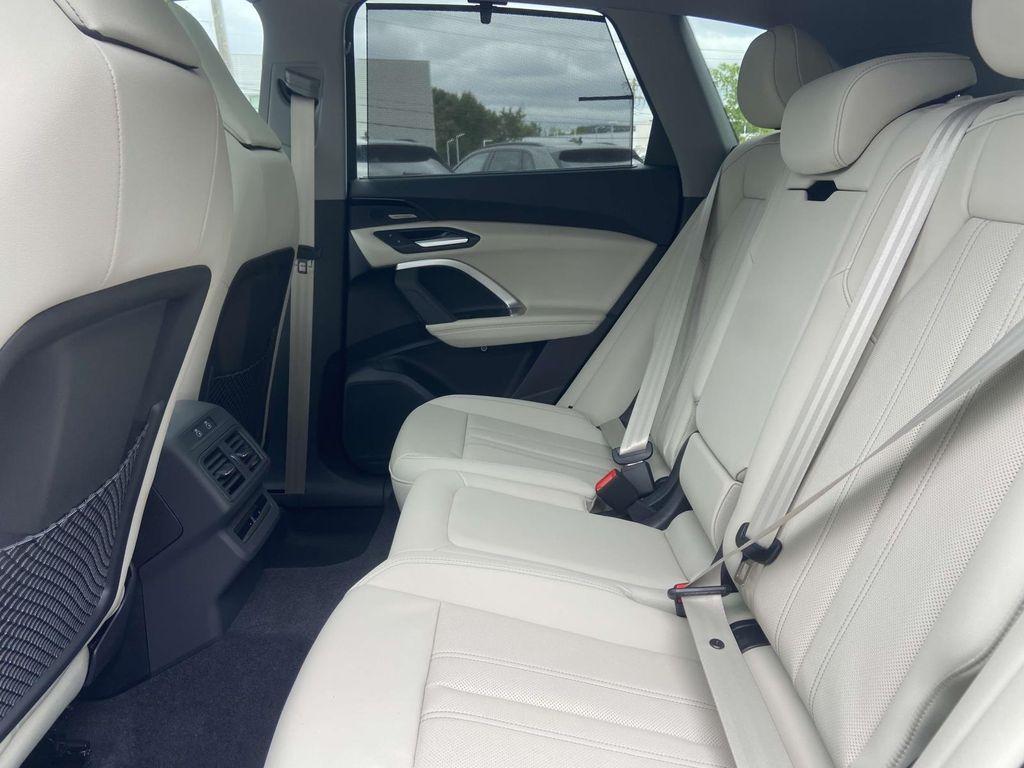 new 2025 Audi Q5 car, priced at $60,340