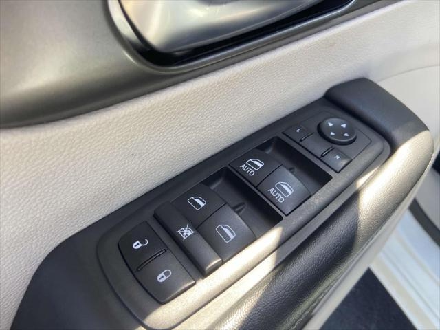 used 2023 Chrysler Pacifica car, priced at $25,899