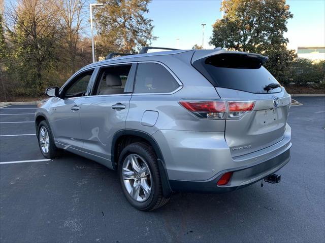 used 2016 Toyota Highlander Hybrid car, priced at $18,999