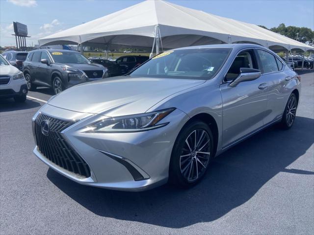used 2022 Lexus ES 300h car, priced at $37,999