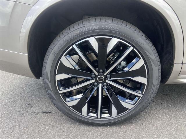 new 2025 Volvo XC90 car, priced at $62,790