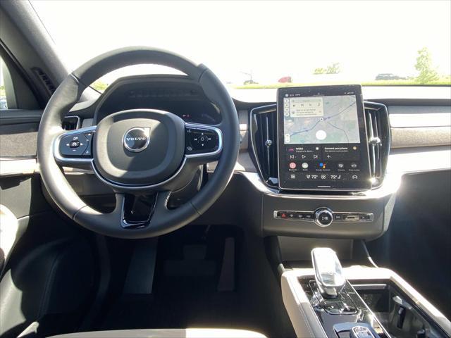 new 2025 Volvo XC90 car, priced at $65,145