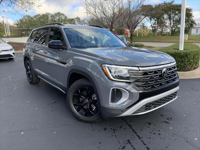 new 2025 Volkswagen Atlas car, priced at $48,098