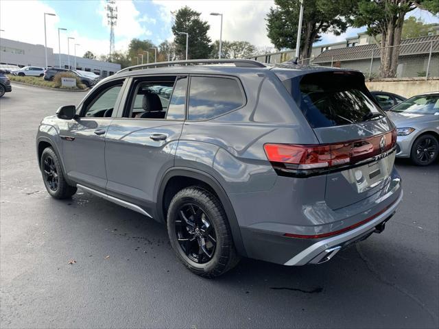 new 2025 Volkswagen Atlas car, priced at $49,871