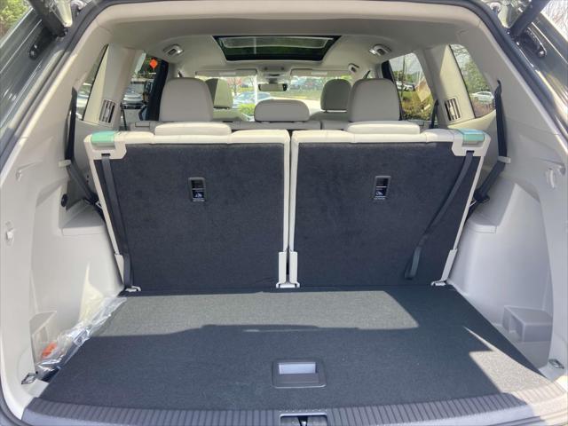 new 2025 Volkswagen Atlas car, priced at $46,120