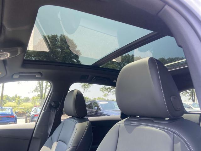 new 2025 Audi Q7 car, priced at $65,730